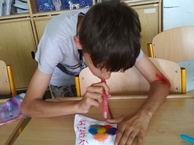 Vyrábění pro SRPŠ na Zahradní slavnost