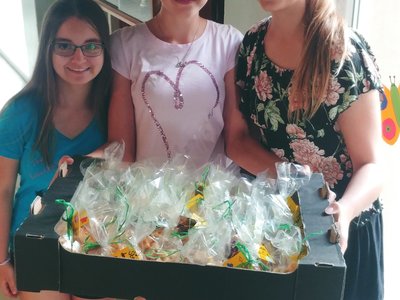 Pečení pro SRPŠ - Zahradní slavnost