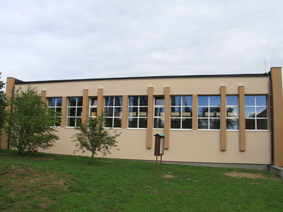 Nové opláštění - tělocvičny. 
