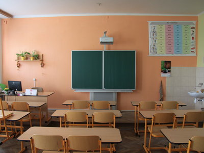Ukázka běžné kmenové třídy školy.