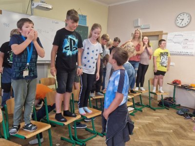 Hry ve třídě, soutěž ke sv. Václavovi v knihovně.
