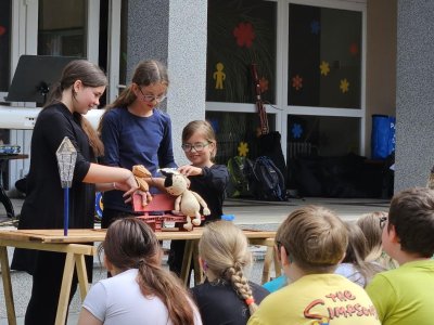 ZUŠ Březnice a Loutkařský soubor