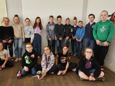 Den Země trochu jinak – s úsměvem a šílenými účesy!