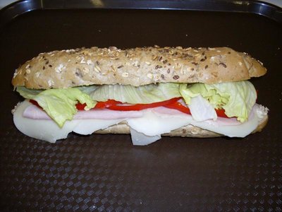 Bageta vločková - sýr 30%, šunka 95%, paprika, ledový salát