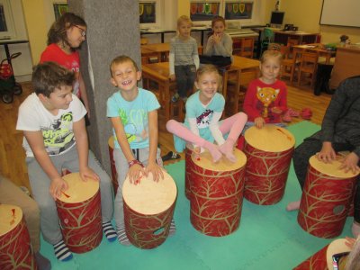 Hrajeme na drumbeny