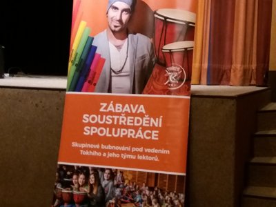 "Bubny do škol"