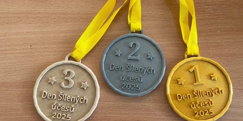 Den šílených účesů 22.4.2025